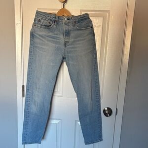 Levi's Wedgie Straight Leg Women's Jeans